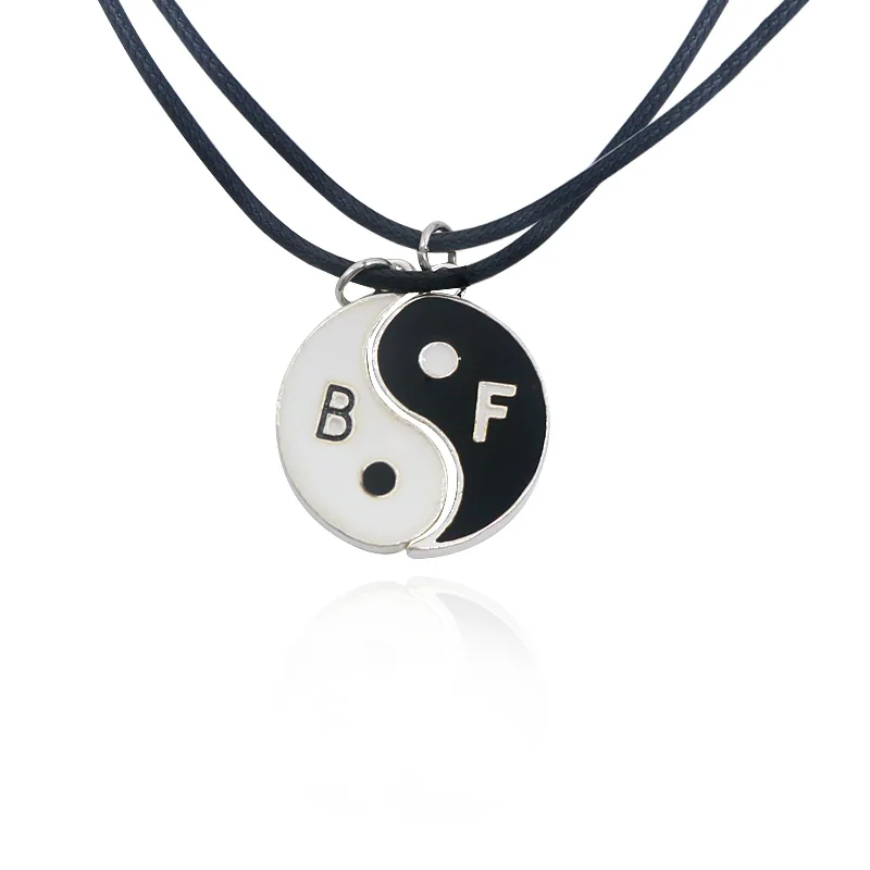

2 PCS Best Friend Pendant Necklace Boyfriend And Girlfriend Yin Yang Gossip Tai Chi Acrylic Rope Chain Choker Necklace Gift