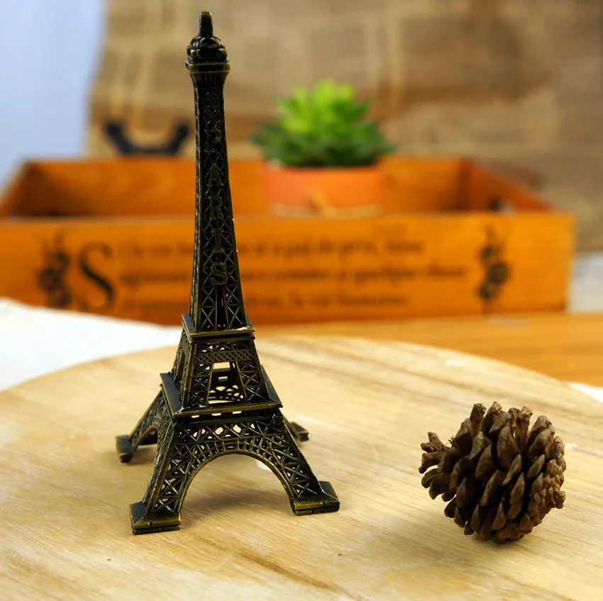 15CM Metal Paris Eiffel Tower Craft Art Statue Model Jewelry Stand