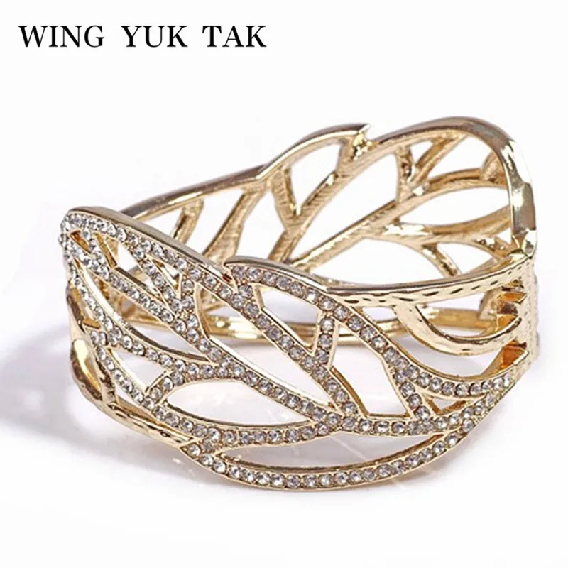 

Wing Yuk Tak Trendy Real Plant Gold Color Stereo Full Rhinestone Bird Nest Cutout Oval Opening Bracelet Top Fashion