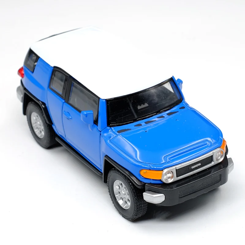 136 WELLY Toyota FJ CRUISER (7)
