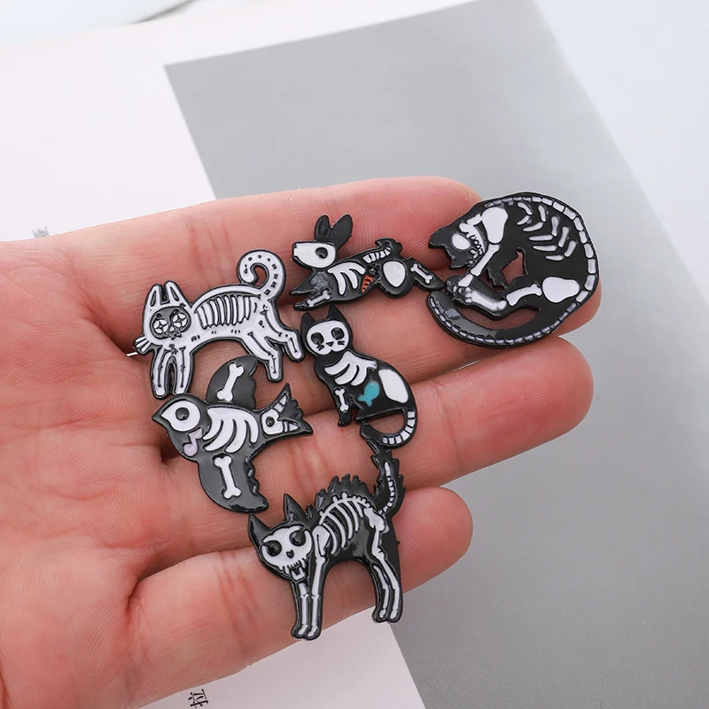 

6 Styles Witch Cat Skull Skeleton Animal Enamel Pins Halloween Party Cat Rabbit Bird Rib Transparent Brooches Pins