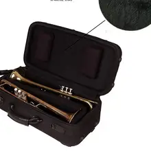 Труба багаж смешанный с двумя парами небольших коробок упакованная коробка