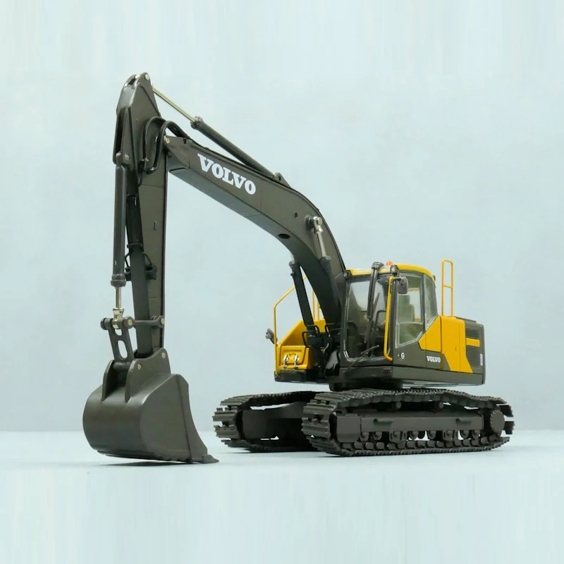 Модель гидравлического экскаватора VOLVO EC220E масштаб 1:50 Инженерная техника литые