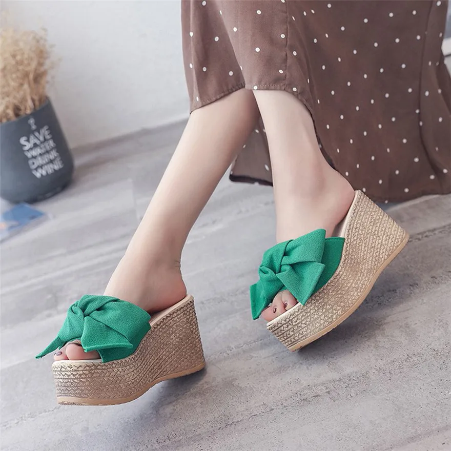 LJJ80515872_20180515043629669