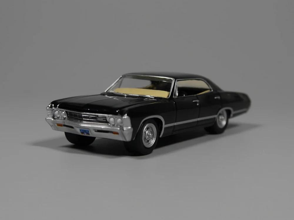 Авто ИНН зеленый свет 1: 64 1967 Chevrolet Impala спортивный седан литая модель автомобиля|1967