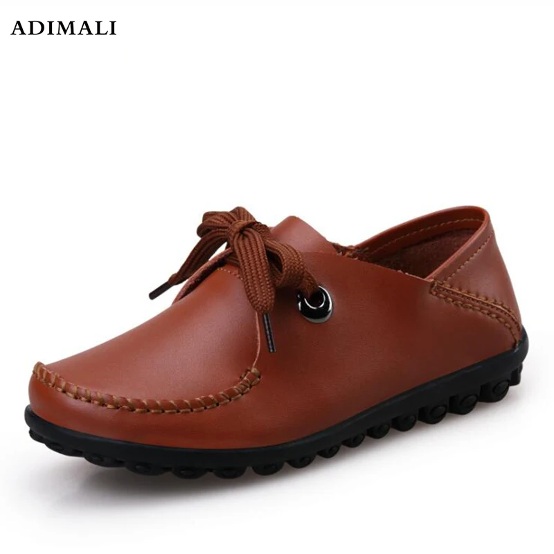 Koop 100% Echt Leer Vrouwen Flats schoenen Lente herfst Comfortabele zachte Loafers Nieuwe Mode Casual Dames Rijden outdoor Schoenen