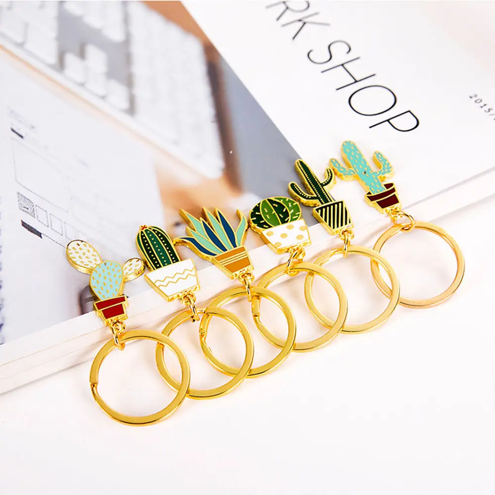 

Random 2pcs Creative Cute Alloy Plant Cactus Charm Car KeyChain Key Chain Ring Cactus Key CHains Gifts for Kids Children