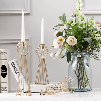 

PINNY Nordic Golden Hollow Geometric Candlestick Romantic Iron Candle Holders Wedding Decorations Home Decoration Accessories