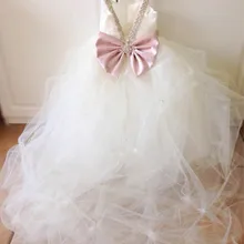 Белый/слоновая кость плиссированные цветочные платья для девочек с кристаллами прекрасный открытая спина, Тюль бальные платья для свадебного торжества Детские вечерние платья для девочек