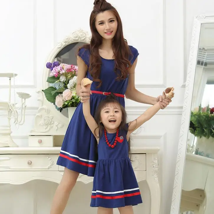 

Cotton Mother Daughter Dresses Family Look Matching Outfits Mommy and Me Clothes Mama Mum Mom and Daughter Dress Clothes ML