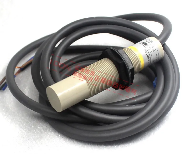 

Original authentic Japan imported OMRON Omron capacitive proximity switch E2K-X8ME1