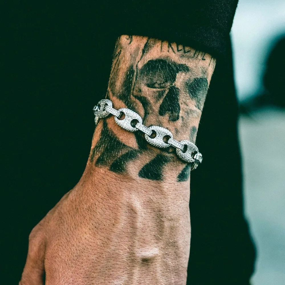 Iced_Gucci_Link_Bracelet_in_White_2