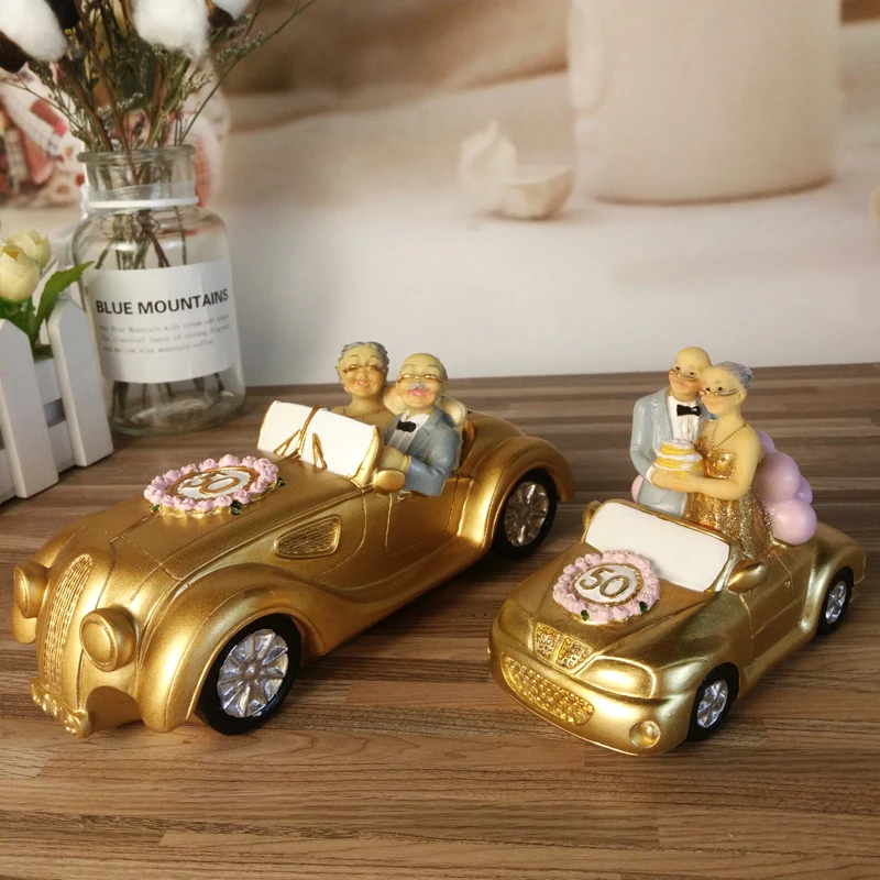 

Gifts for Mother Golden 50th.anniversary of marriage Souvenir Old Couple Lover Home Decor Resin Grandma and Grandpa