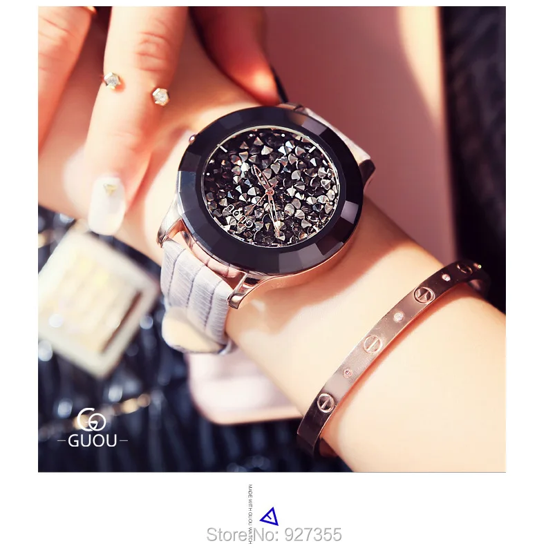 3208715657_2074271497