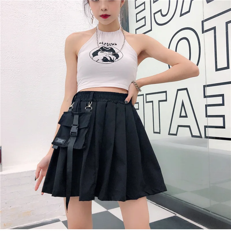 New Womens Skirts Autumn Fashion Short Skirt Female Pleated School Skirt Loose Pocket High Waist Metal Chain Summer Bottoms