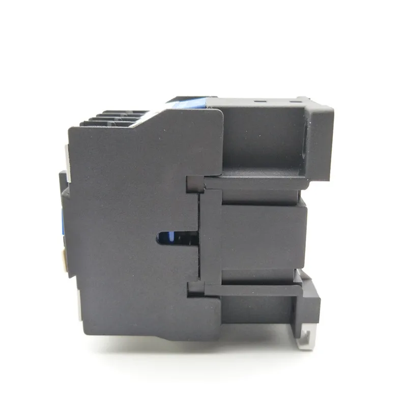 contactor 220 volts bobina ith 25a 690 02