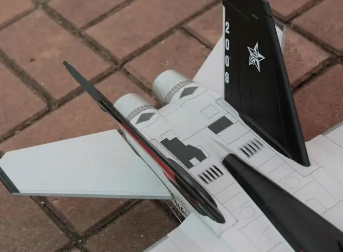freewing-64mm-f18-epo-rc-jet-3