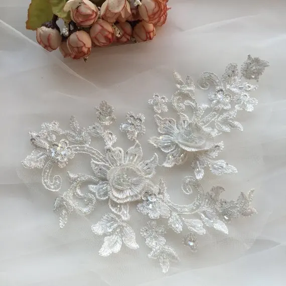 

Off white 3d florals motif bodice 5 pieces,Hand-sewn heavy bead bridal lace applique with sequin,Sticker Wedding Accessories