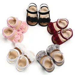 Новые модные кружевные сандалии с цветочным узором для маленьких девочек; летняя обувь для малышей; сандалии