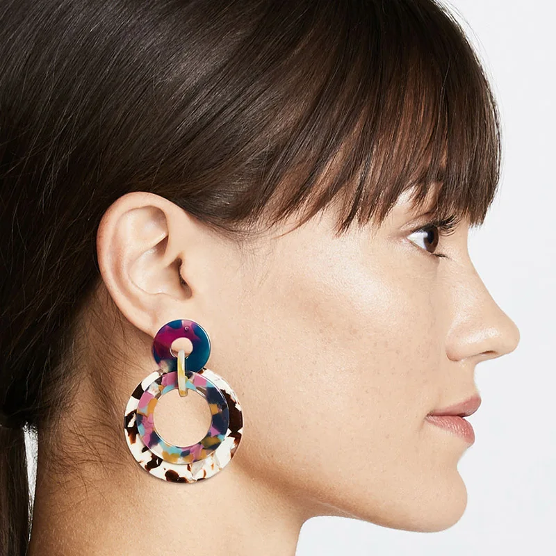 

Boho Geometric Leopard Round Acrylic Drop Earrings For Women Trendy Tortoiseshell Resin Hanging Earrings Fashion Jewelry 2019