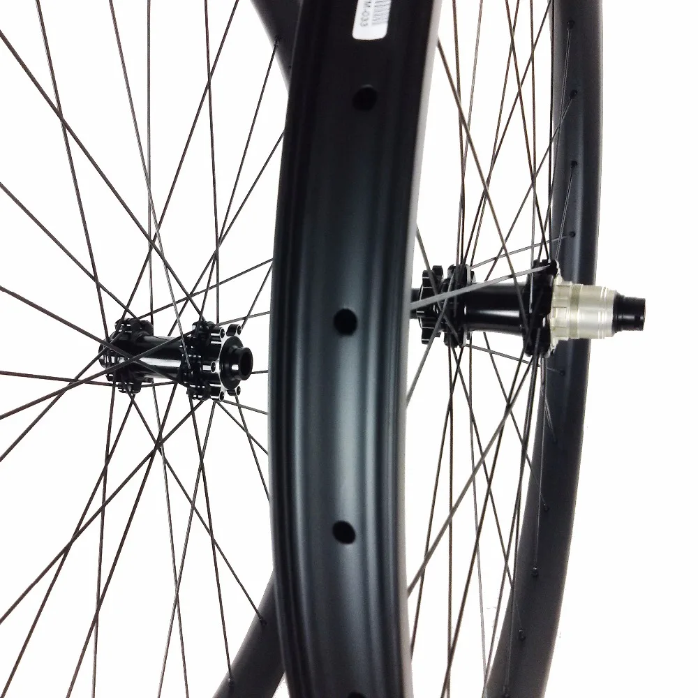 Top light bicycle mountain bikes DH rims 40X32mm downhill Tubeless wheels with Novatec D791 26 inch bearing hubs carbon mtb wheelset 3 Top light bicycle mountain bikes DH rims 40X32mm downhill Tubeless wheels with Novatec D791 26 inch bearing hubs carbon mtb wheelset 3