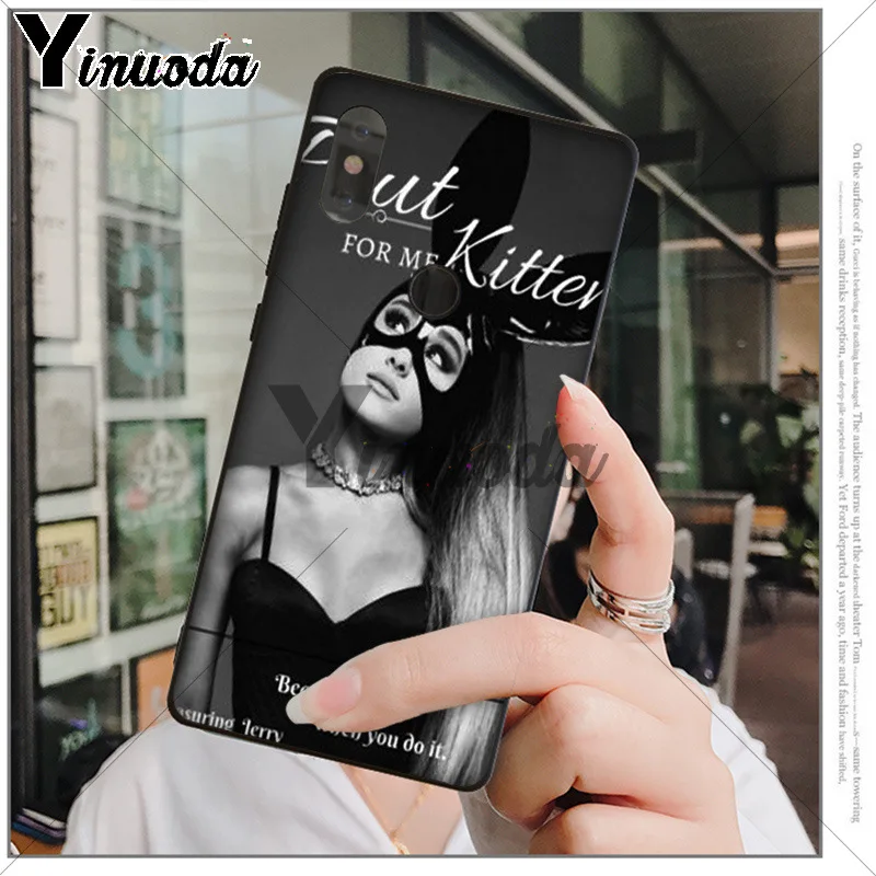Cat Ar Ariana Grande