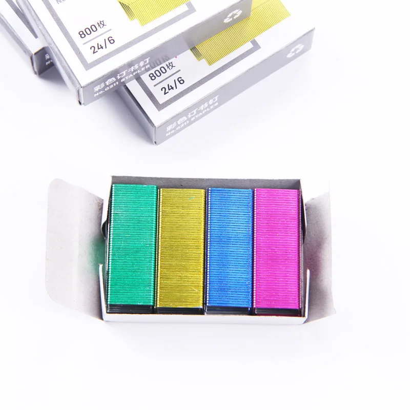 Colored 12# 24/6 Staples 12x6mm Metal Staples Each Pack 800Pcs 4 Colors Deli 0211 Office, Cultural And Educational Suppli 1 Pack staple nails set