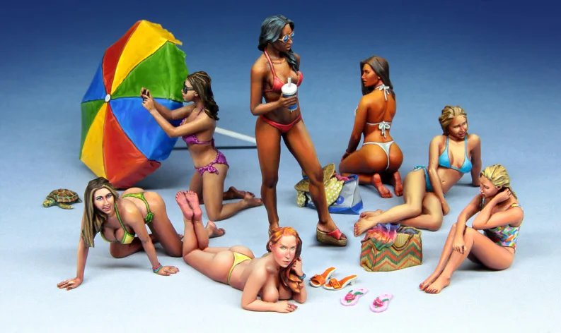 

1/35 Scale Resin Figure 7 Beach Girls