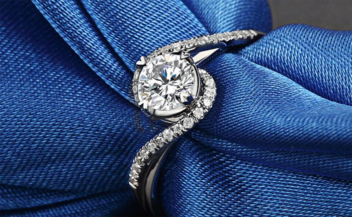 YINHED Elegant Solitaire Ring Genuine 925 Sterling Silver Wedding Rings for Women 6mm 1 Carat CZ Diamant Engagement Ring ZR326