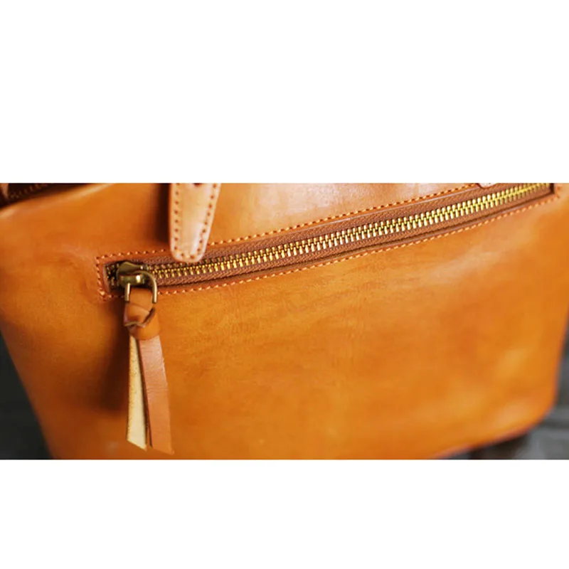 AETOO Retro female bag dumplings package ins super fire bag winter atmosphere wild shoulder bag new diagonal package