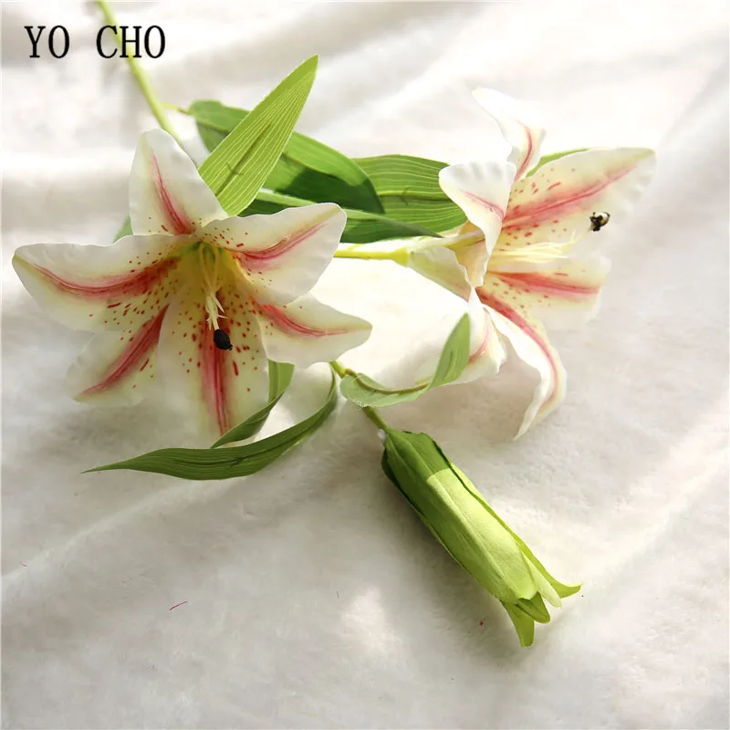 画粉奶白
