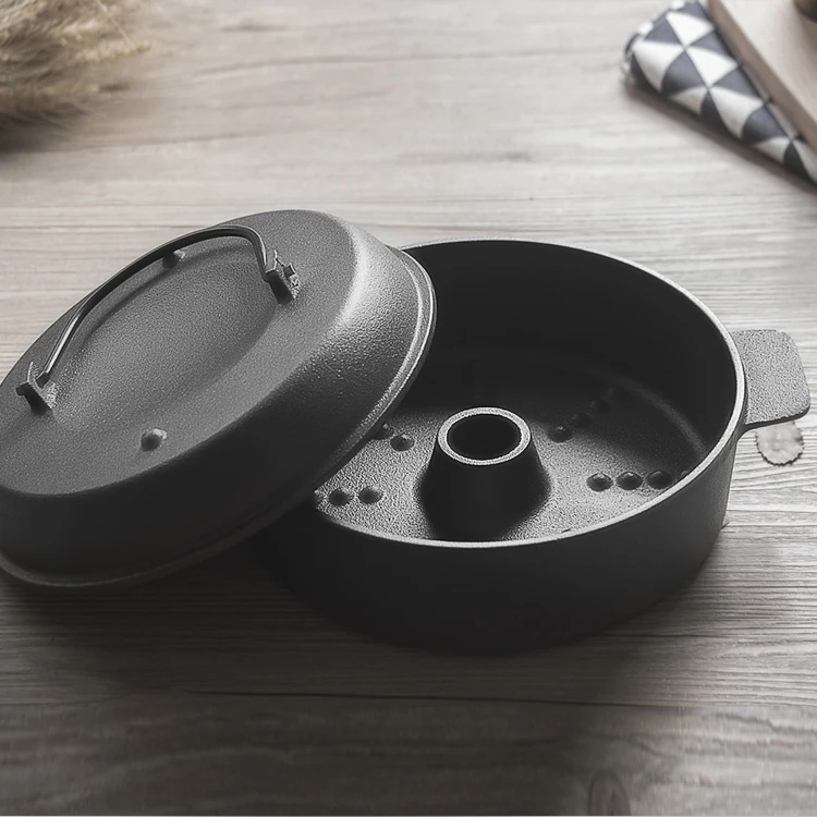 Gas Cooker Potato Flat Bottom Cast Iron Thermal Cooker Old Manual Pan Pot Roasted Dry Baked Gas Cooker Potato Flat Bottom Cast Iron Thermal Cooker Old Manual Pan Pot Roasted Dry Baked