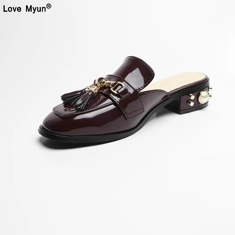 melhor Novo Verão de Alta Qualidade Sapatos de Saltos Quadrados de Couro Genuíno Mulheres Sandálias Planas Senhoras Branco Preto Do Dedo Do Pé Aberto Senhoras Chinelo 886