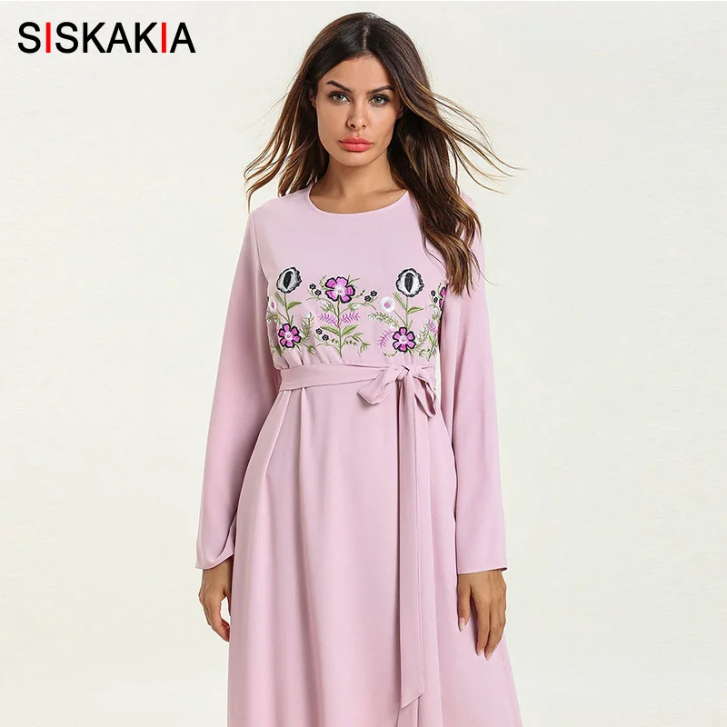 Женское длинное платье Siskakia розовое макси с цветочной вышивкой узкое круглым