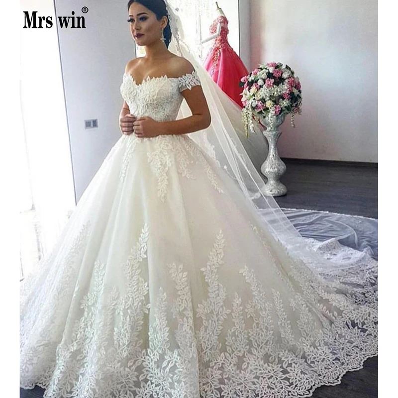 sweetheart ball gown wedding dress