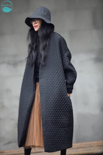 Best price at $108 Cheap LinenAll.com winter new desingn female personality windbreaker black plaid no button cotton-padded jacket big robe Nylon YMM