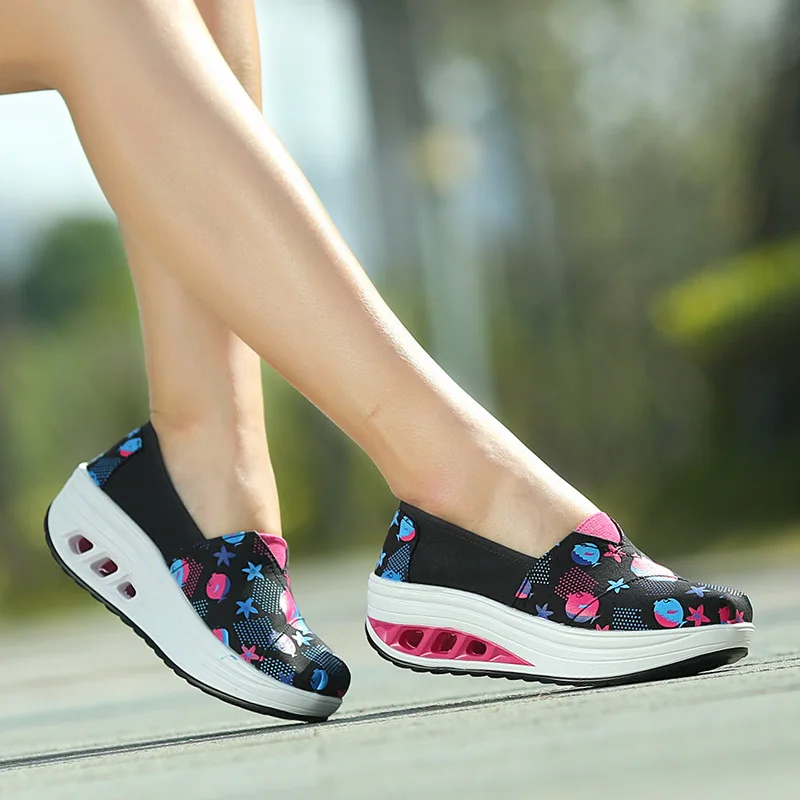 Sport-Running-Shoes-Woman-Outdoor-Breathable-Comfortable-Couple-Shoes-Lightweight-Athletic-Canvas-Sneakers-Women-High-Quality (1)