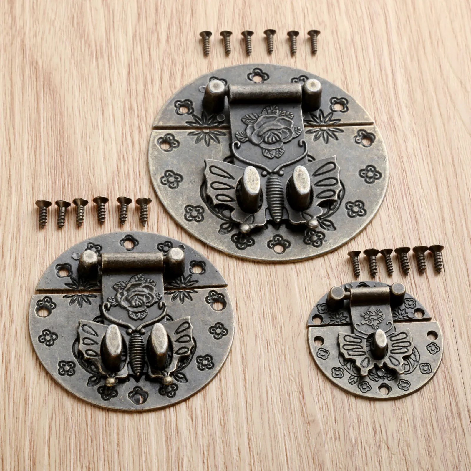 

Box Latch Clasp Vintage Butterfly Clasp Alloy Buckles Wooden Jewelry Box Buckles Wine Box Flower Lock Buckle Decor Hardware