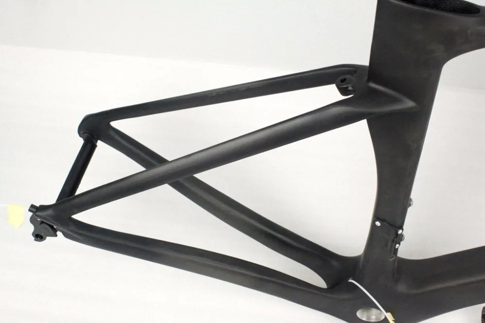 Flash Deal 2018 new bike frame carbon road bike Ceccotti c12-1red /white T1000 Carbon 700C wheels 21 Flash Deal 2018 new bike frame carbon road bike Ceccotti c12-1red /white T1000 Carbon 700C wheels 21