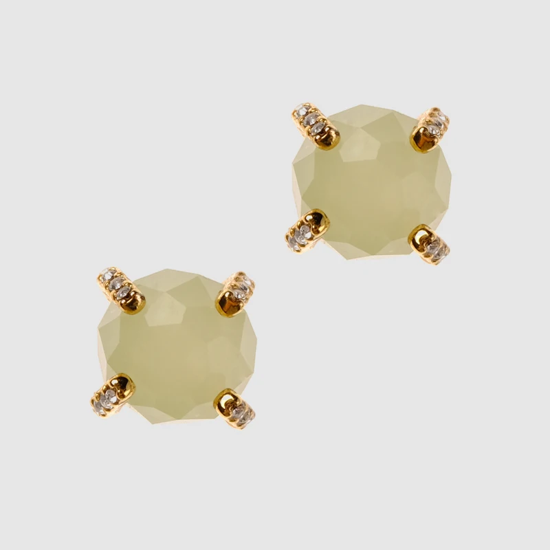 

prong setting design trendy stud earring for women