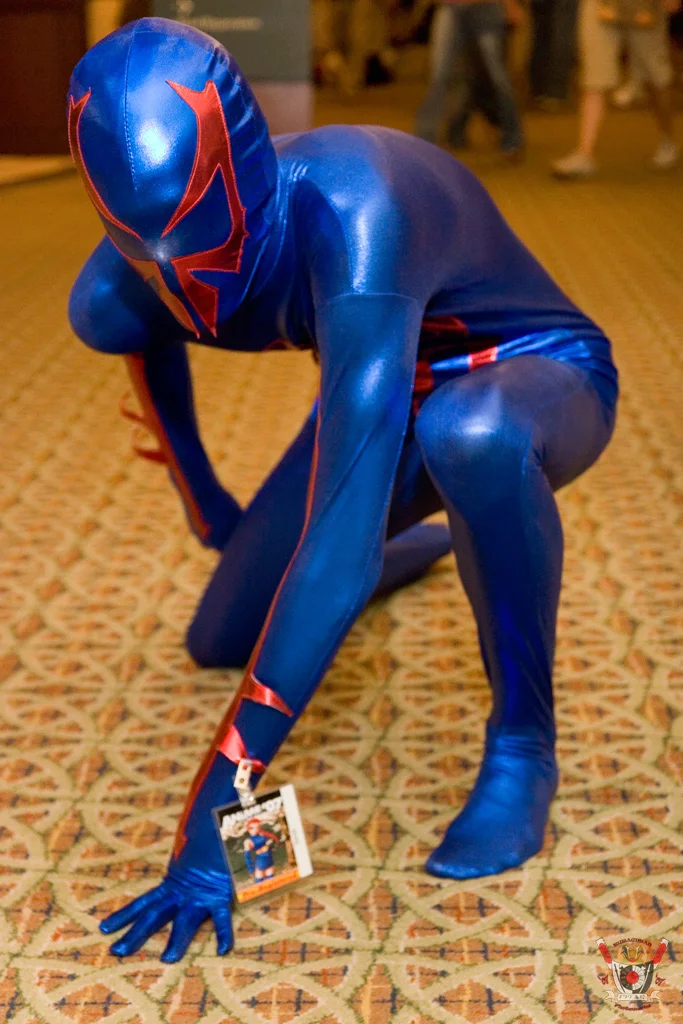 

Spiderman 2099 Costume Shiny Metallic Zentai Spidey Full Body Suit Halloween Cosplay Bodysuit Free Shipping