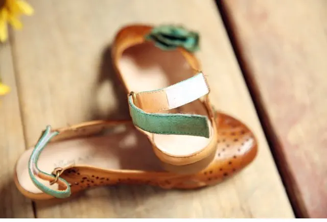 Tayunxing натуральная кожа обувь ручной работы с цветком женские босоножки удобные повседневные на средном каблуке FB022-1