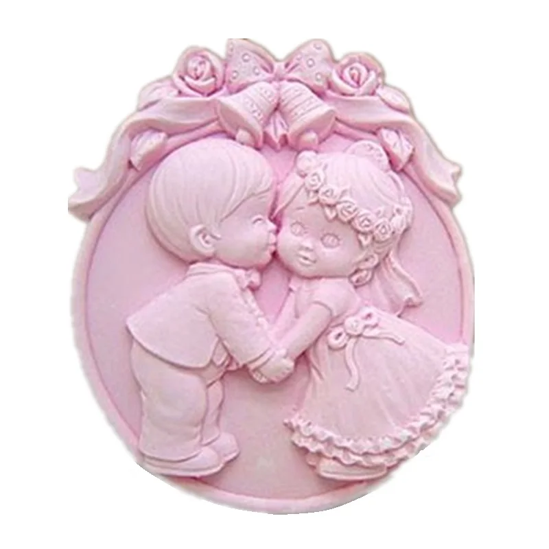 Valentine Wedding Kiss Boy Girl Couple Lover Silicone Soap Mold Craft Art DIY Handmade Gift Candle Soap Making Mold