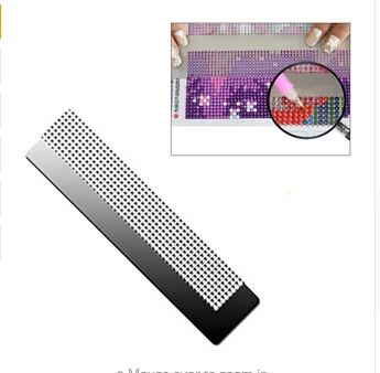 

1pcs Diamond Painting Drawing Ruler Dot Drill Diamond Embroidery Mesh Ruler Stainless Steel Ruler Tool