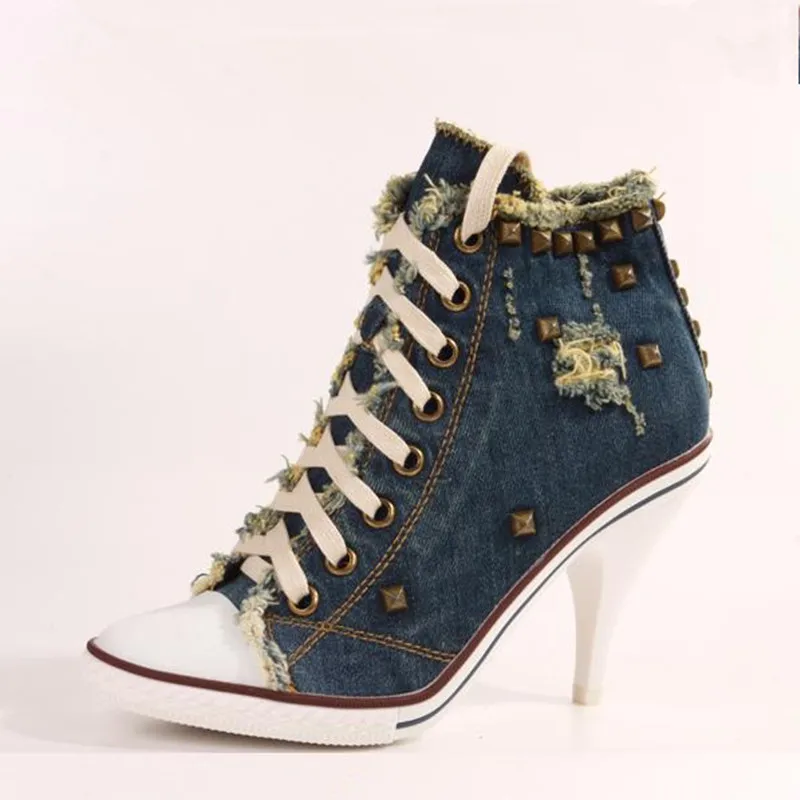 heeled canvas boots