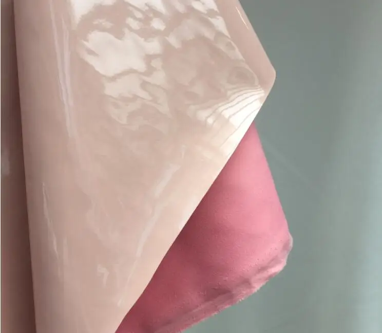 Модная розовая микро-эластичная жесткая яркая зеркальная ткань из искусственной кожи для платья, сумки, перчатки, сделай сам, танцевальный текстиль для одежды, ткань, A519
