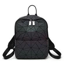 Новинка 2017 года BAOBAO световой Рюкзаки Женская мода Для женщин рюкзак Геометрия Вышивка Крестом Пакет Треугольники Блёстки складной Bao Школьные сумки