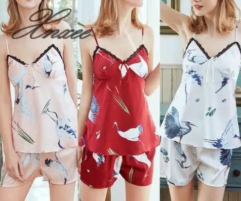 

Xnxee new 2019 sexy pajamas female summer crane home service suit simulation silk strap shorts two-piece