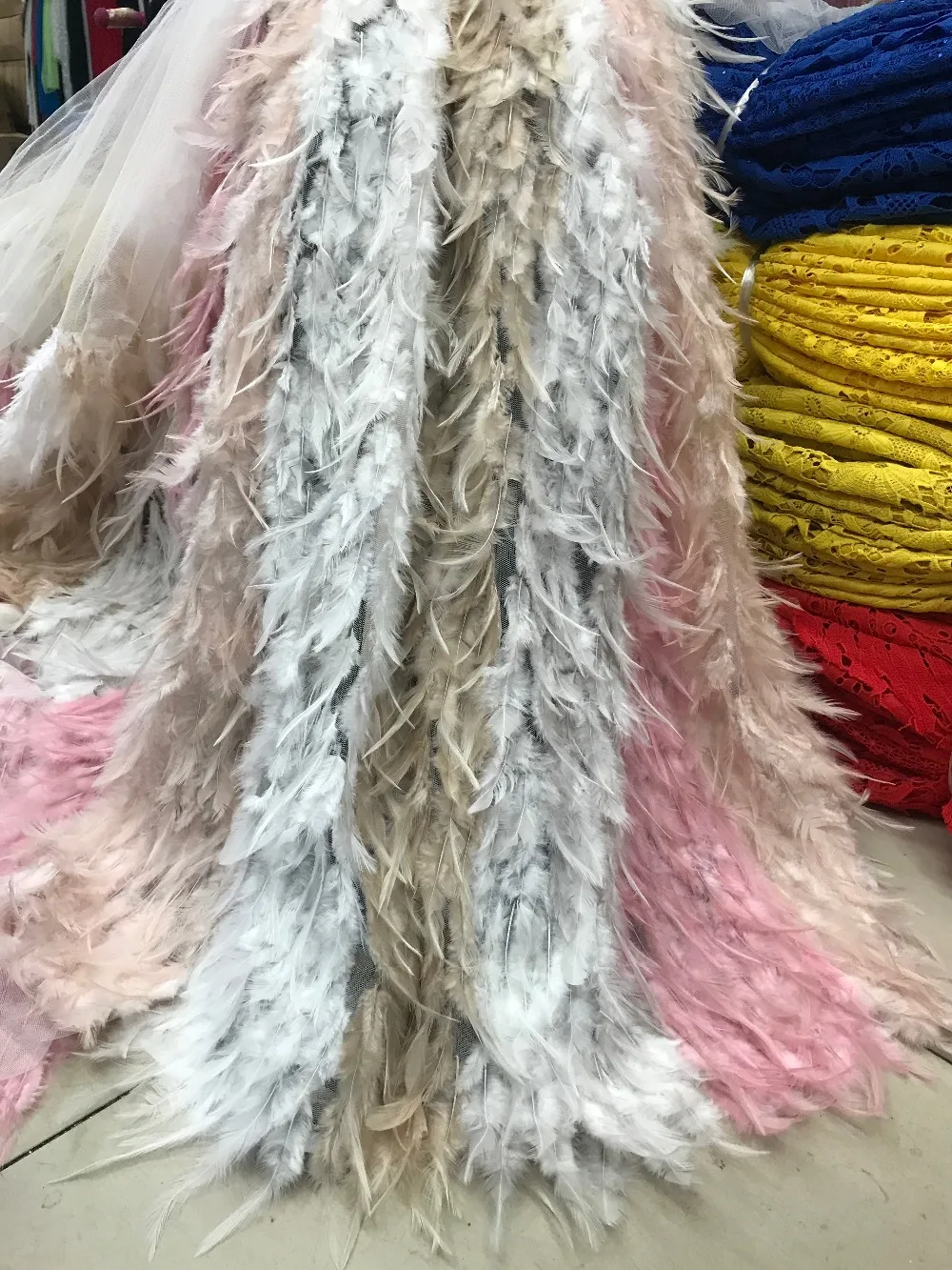 

feather lace fabric handmade lace fabric african lace fabric 2019 high quality wedding dress lace evening/show dress lace fabric