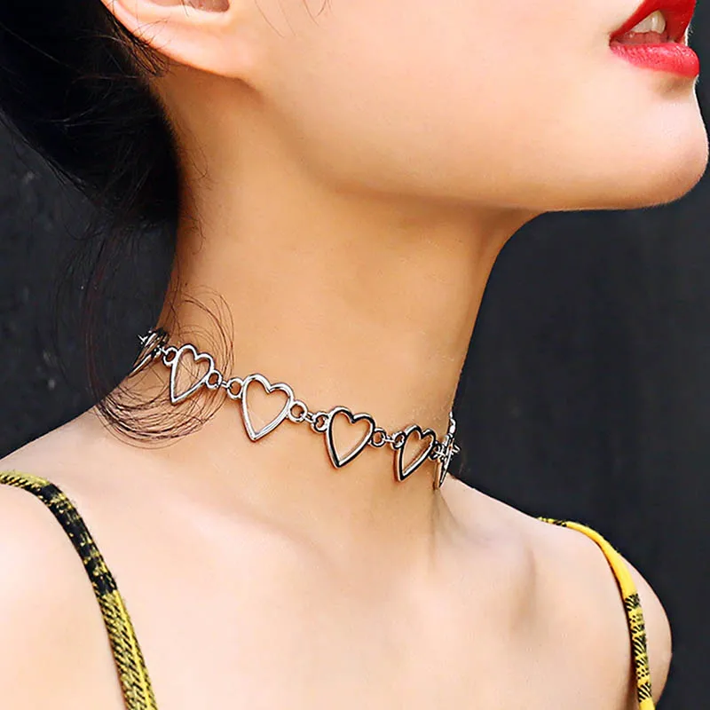 

Stylish Hollow Love Heart Choker Necklace Women Simple Geometric Clavicle Necklace Kolye Fashion Chocker Neck Jewelry Gift #1868